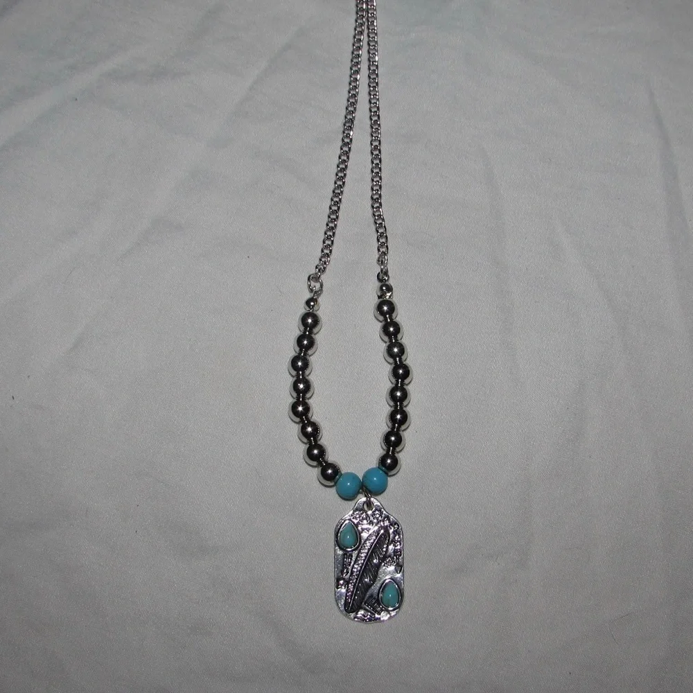 Silver and Turquoise Beaded Necklace - Picture 2 of 4